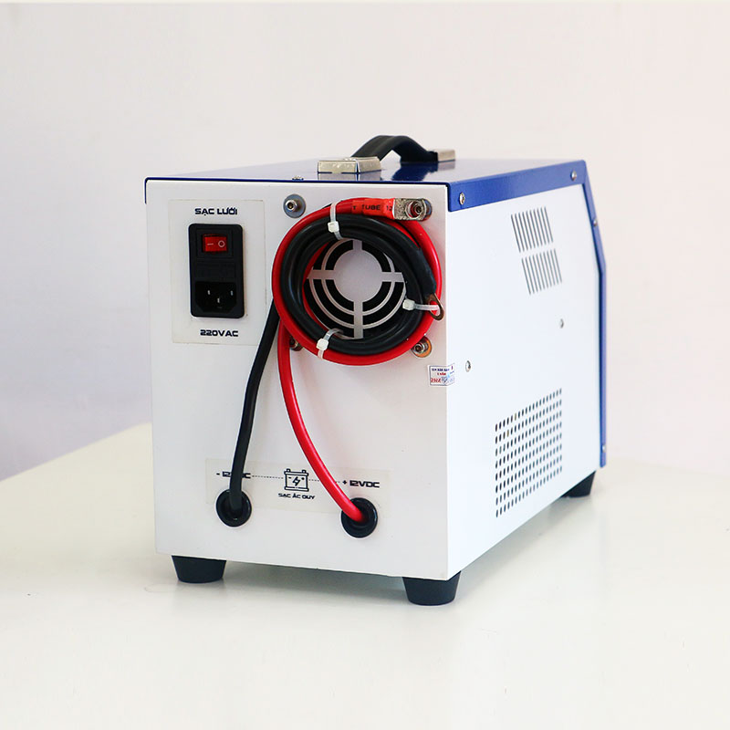Bộ Đổi Nguồn / Kích Điện Sine 1000VA có sạc lưới, màu xanh dương SolarV