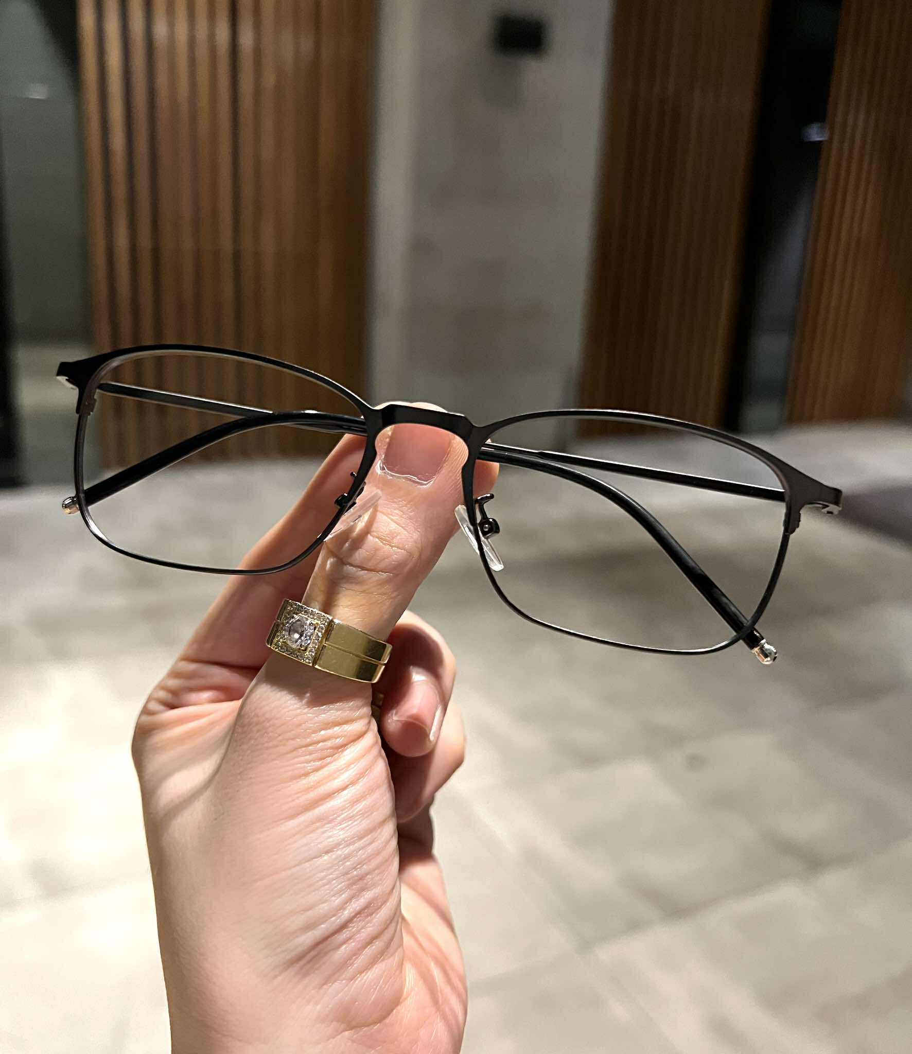 Kính mắt unisex dáng chữ nhật kim loại mảnh nhẹ cao cấp