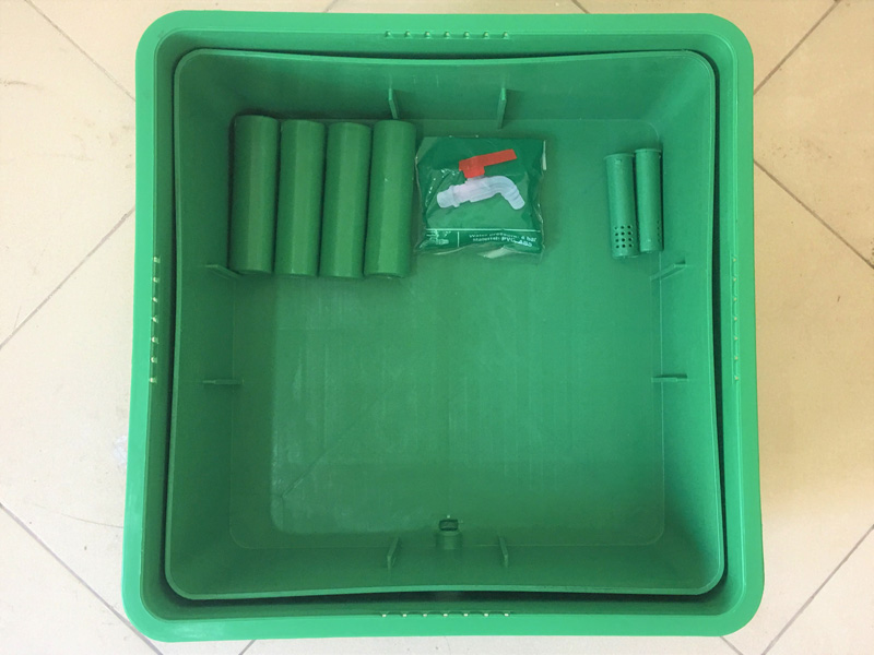 THÙNG NUÔI GIUN QUẾ XỬ LÝ RÁC THẢI ECO: Kèm 200 giun + Men ủ rác + chất nền.