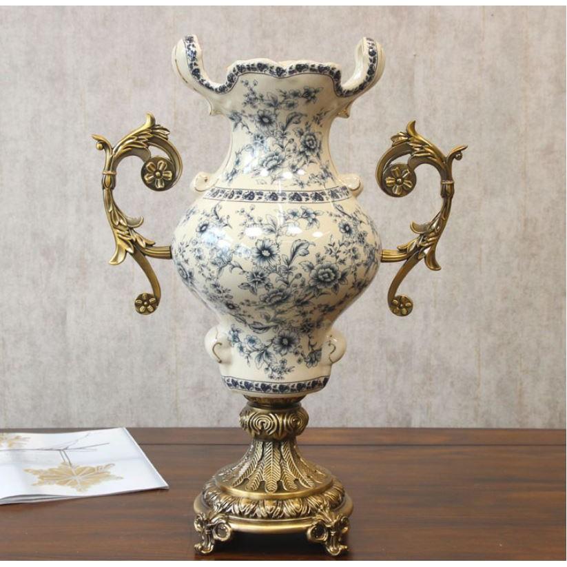 Bình hoa men sứ rạn họa tiết hoa nhí xanh CB30-BH1 mang phong cách tân cổ điển size cao 54 cm.