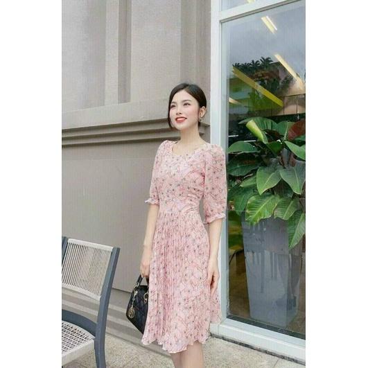 ĐẦM XOÈ VOAN HOA CHÂN VÁY DẬP LY TAY LỠ