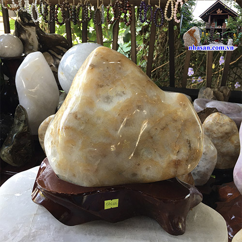 Trụ Đá Thạch Anh Bông Vàng trấn trạch trừ tà phong thủy TAV126 nặng 8.4Kg kích thước 25x25cm – Vật phẩm phong thủy may mắn