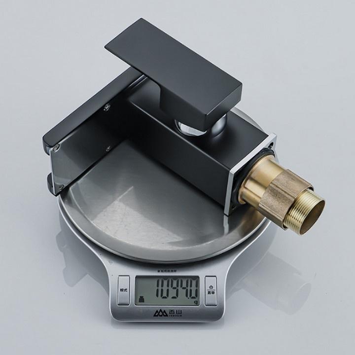 Bộ Vòi Lavabo Đổi Màu Latrava Black LED ️ FREESHIP ️