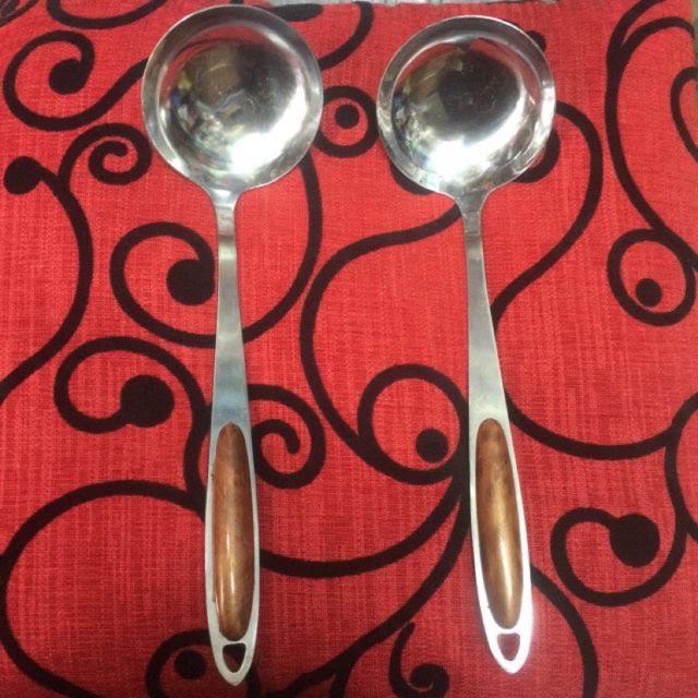 Môi múc canh cán ốp nâu 7cm 100% inox 304