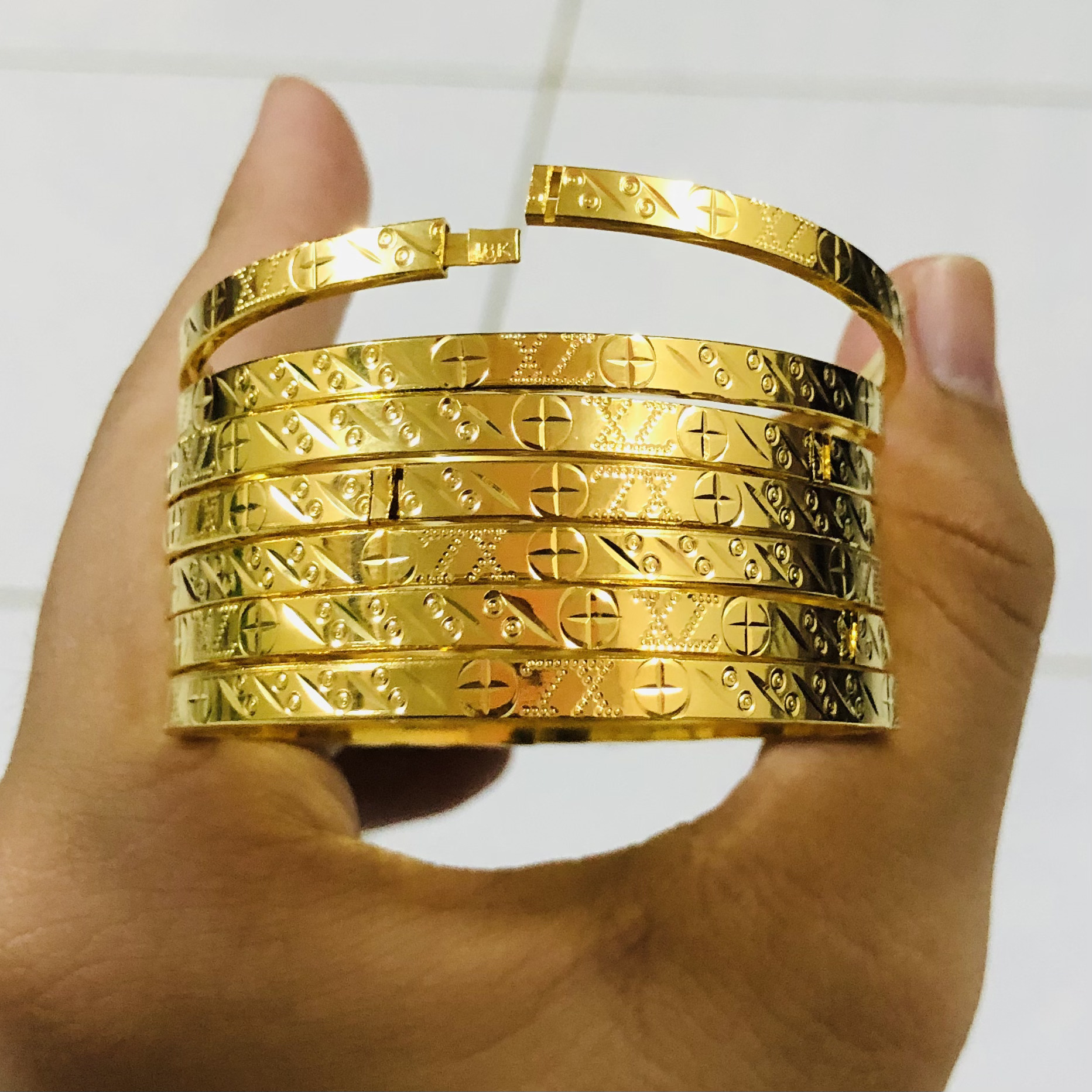 Vòng ximen chạm L V bộ 7 chiếc mạ 18k khóa lưỡi gà cao cấp