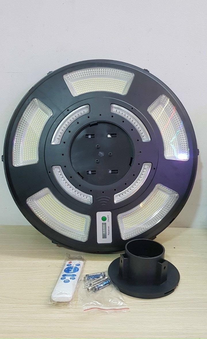 Đèn Led đĩa bay năng lượng mặt trời UFO 300w