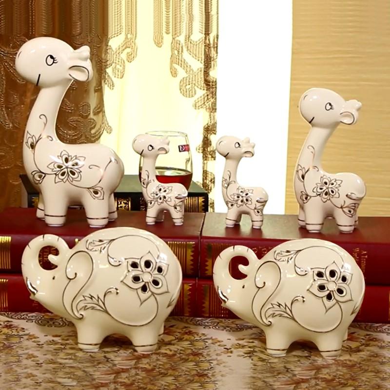Bộ gia đình Huơu trang trí bằng gôm sứ