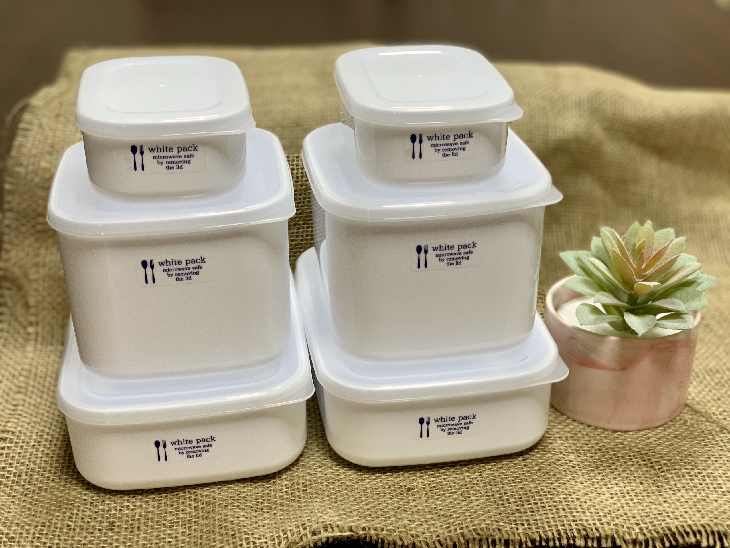 Bộ 2 hộp nhựa vuông chứa đựng thực phẩm khô White Pack tiện dụng - Hàng nội địa Nhật