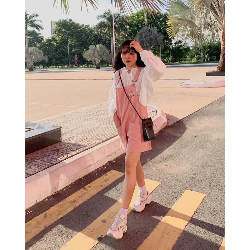 Yếm ngắn trái đào