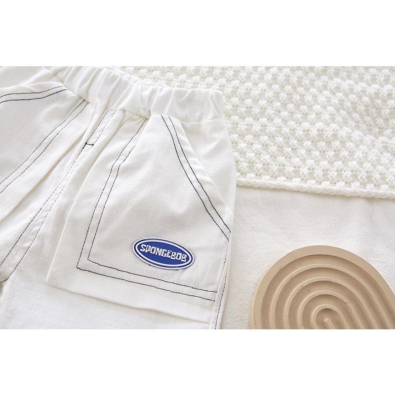 Set áo phông kẻ và quần đùi trắng cá tính cho bé trai (kèm túi đeo như hình)