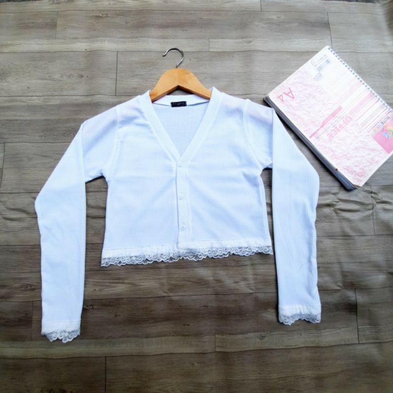 Áo croptop thun tay dài cúc thật viền ren thời trang XIXO - ATN0024