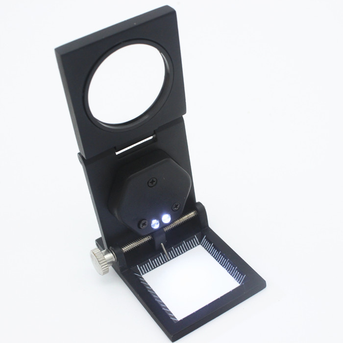 Kính lúp để bàn bao da có thước đo phóng đại 10 lần ( Tặng kèm đèn led mini cắm cổng USB trợ sáng ngẫu nhiên )