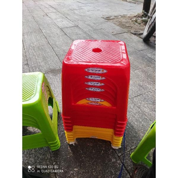 Ghế lùn cao cấp và chắn chắn