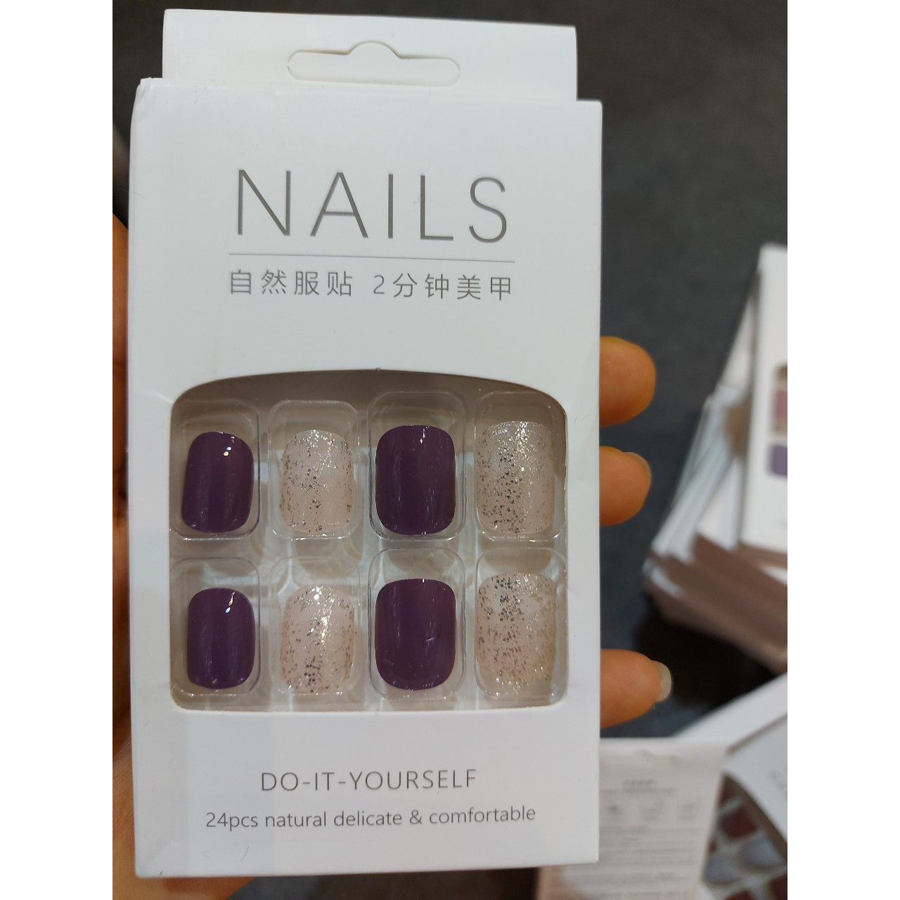 Bộ 24 móng giả nail thời trang nhiều màu. XX154