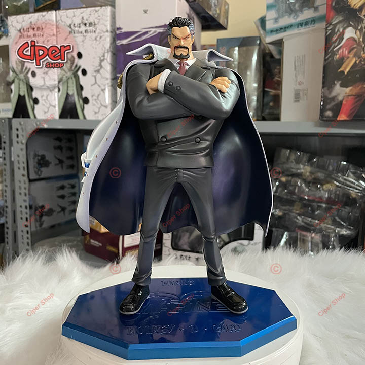 Mô hình Phó Đô Đốc Garp POP EX Đen - Figure Action Garp POP EX Black