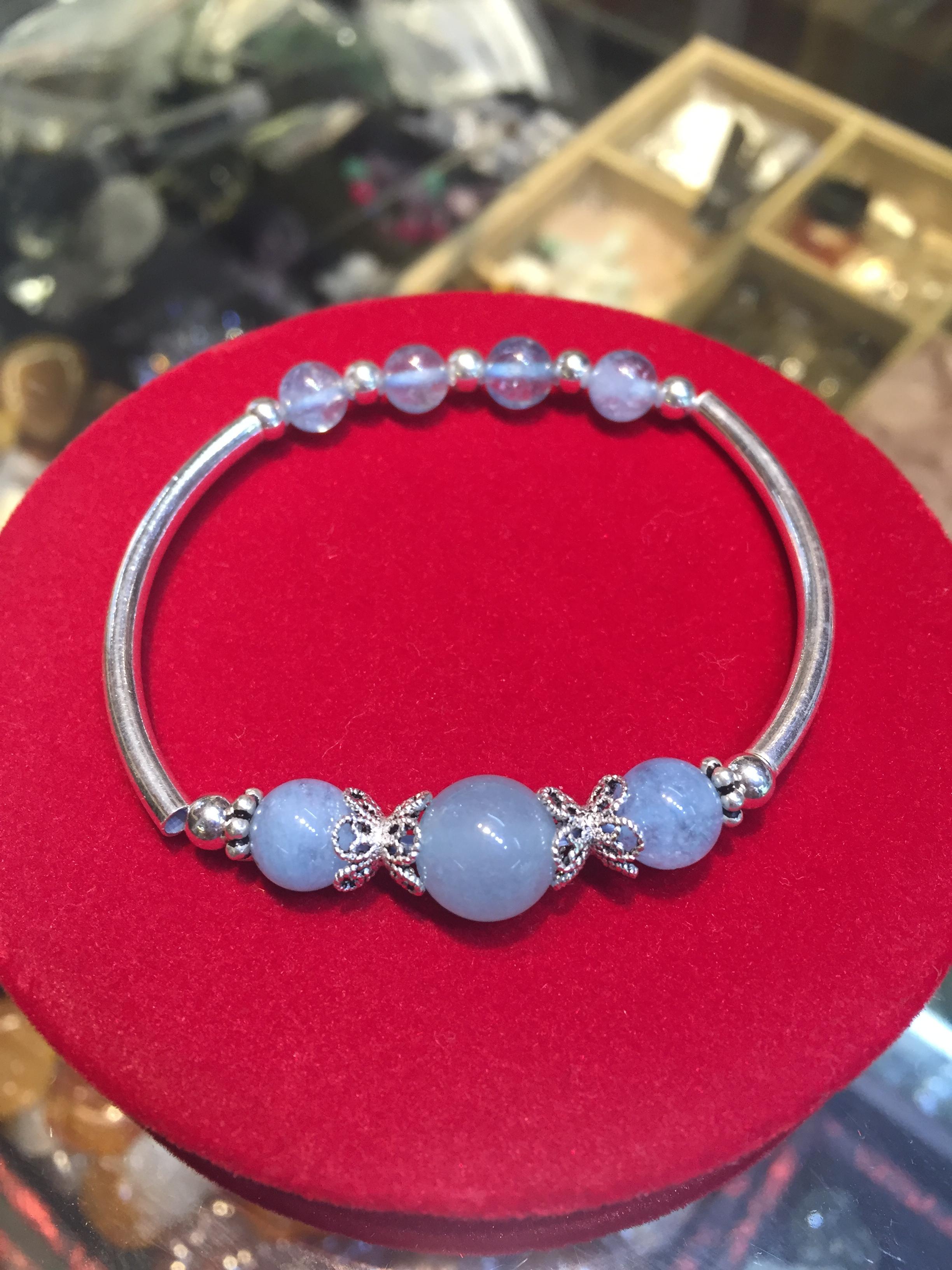 Vòng tay phong thủy đá Aquamarine mix charm bạc