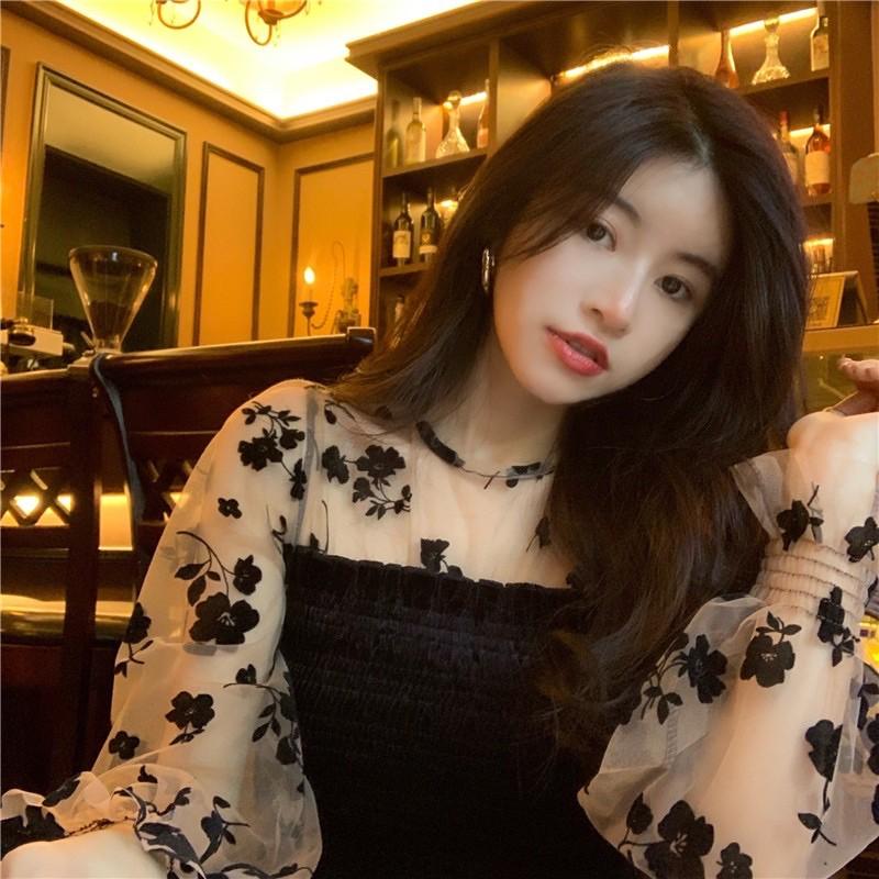 Áo pelum đuôi cá nhung mix sơmi voan hoa
