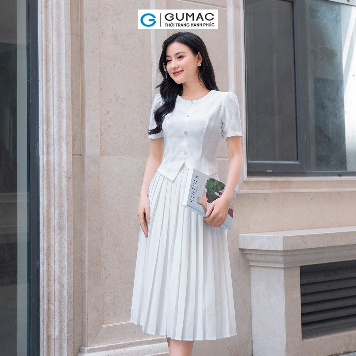 [BST MỚI THÁNG 9] Áo kiểu xẻ lai V GUMAC AD09006