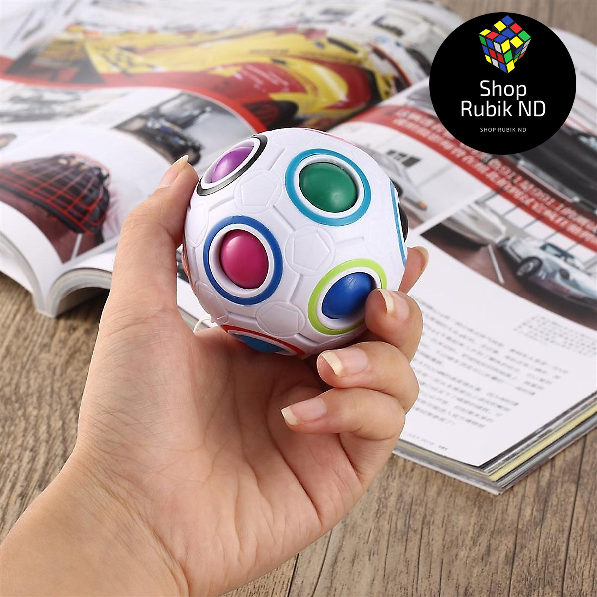 Rubik Bi bóng Cầu Vồng