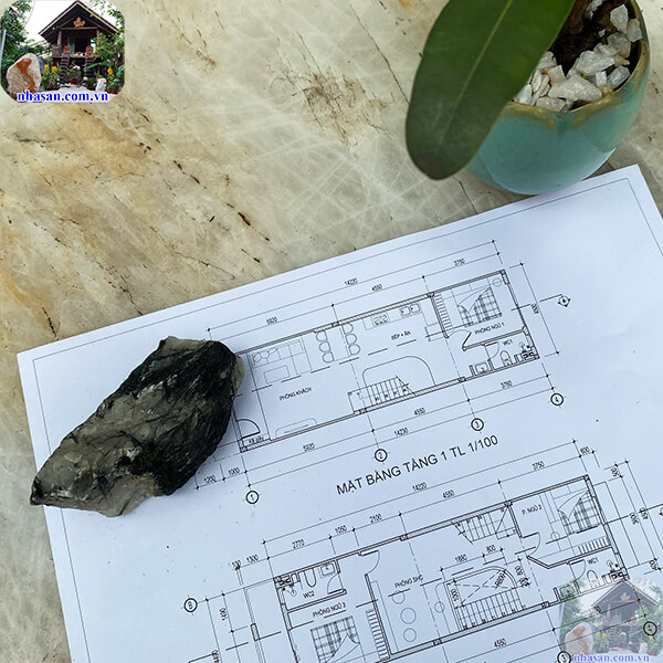 Chặn giấy đá thạch anh tóc đen tự nhiên đẹp