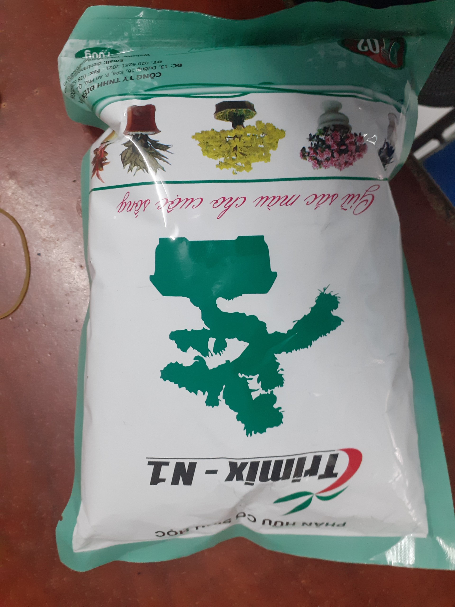 Phân hữu cơ sinh học trimix n1- giữ sức màu cho cuộc sống.