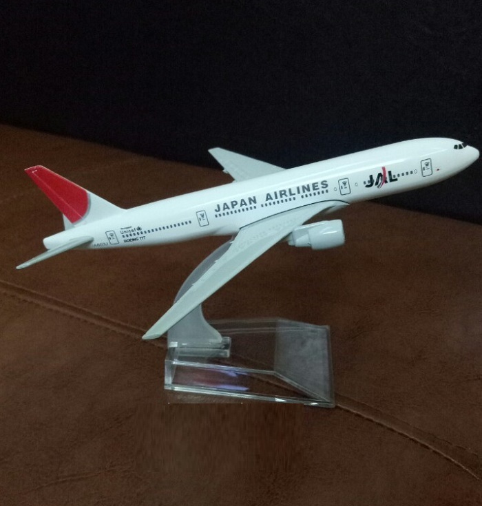 Mô hình máy bay tĩnh B777 Japan 16cm