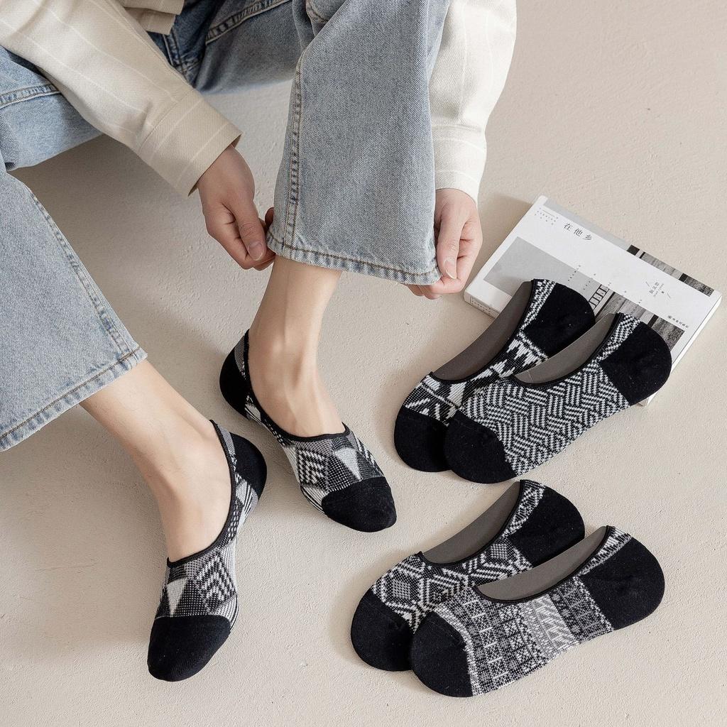 Set 5 Đôi Tất Thổ Cẩm Vintage Cổ Ngắn màu đen MS16