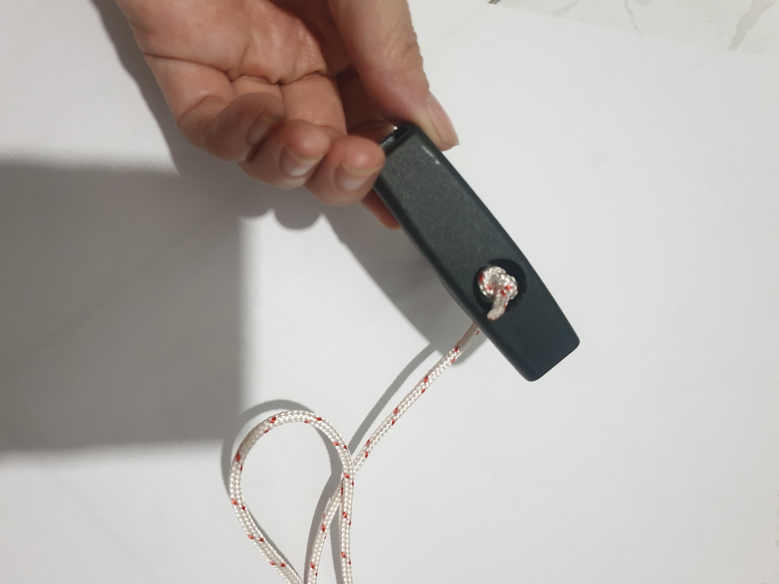 TAY NẮM GIẬT MÁY CƯA XÍCH MS381