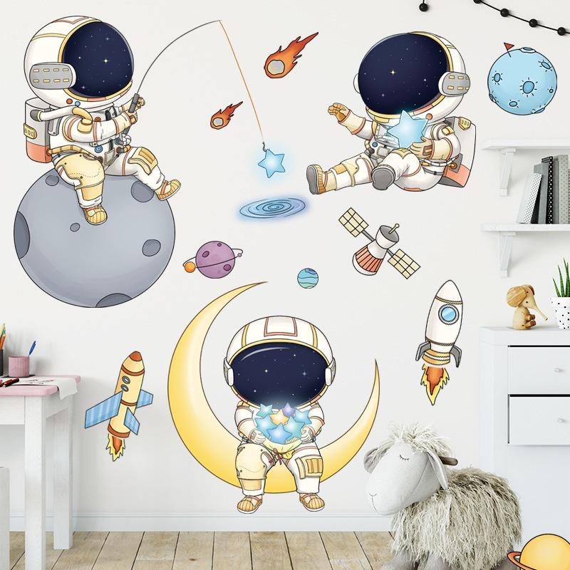Decal trang trí cho bé trai dán tường Vũ trụ và phi hành gia mẫu số 2 - AmyShop