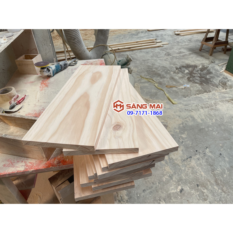 - Gỗ thông tấm mặt rộng 20cm x dày 2cm x dài 40cm + láng nhẵn mịn 4 mặt