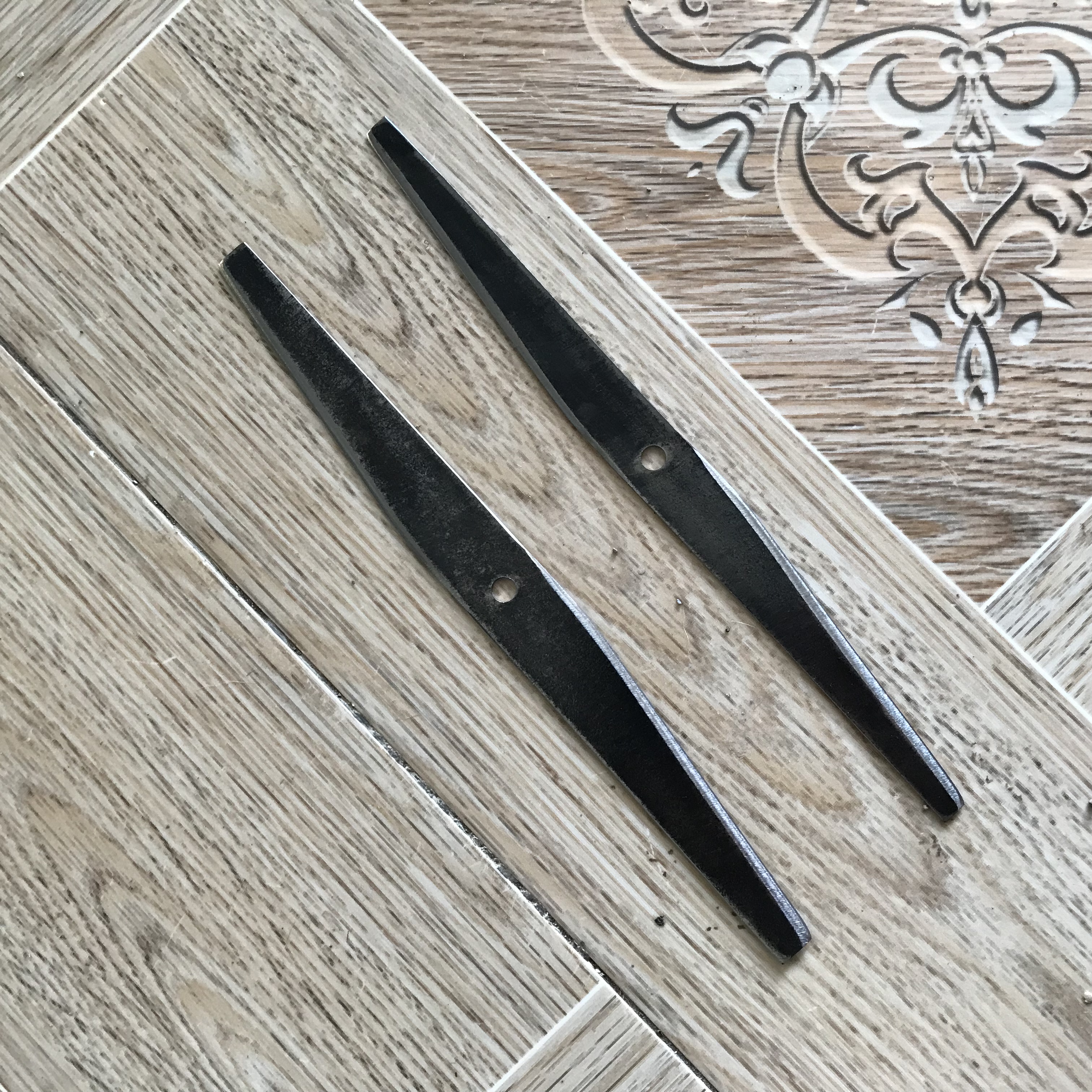 Lưỡi dao cắt cỏ mini bằng thép siêu cứng, lỗ 6mm, dài 24 cm, rộng 2cm