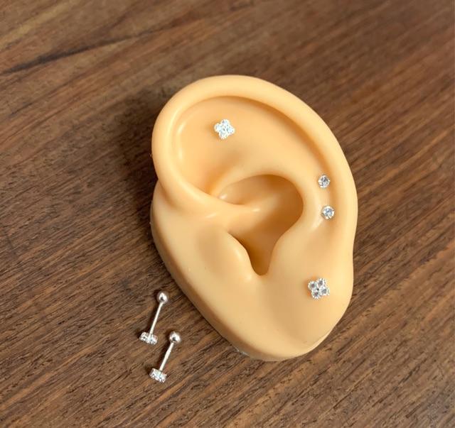 Khuyên đá hoa chốt bi vặn CÓ ẢNH THẬT