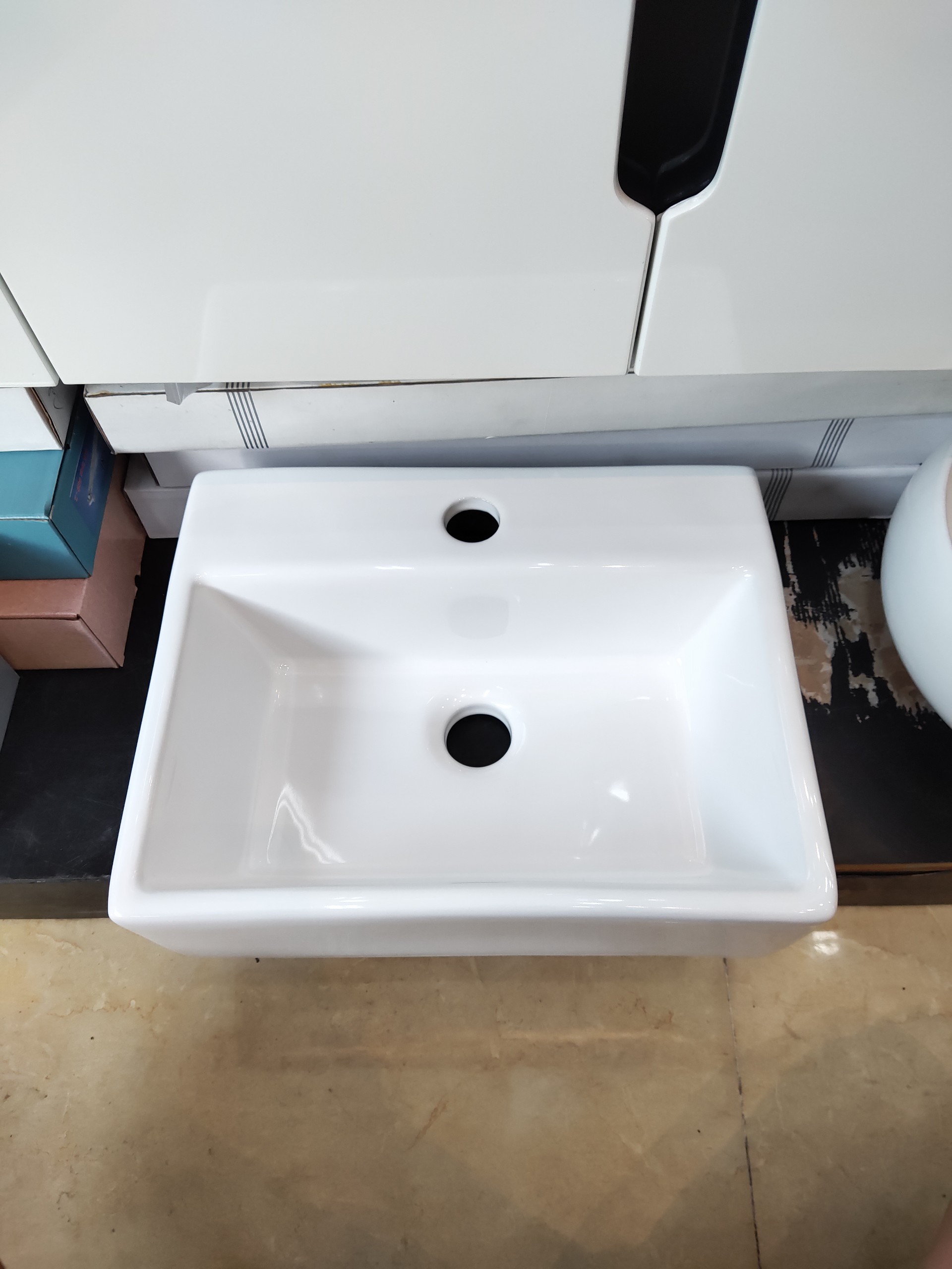 Chậu lavabo treo tường ( đặt bàn) kích thước nhỏ