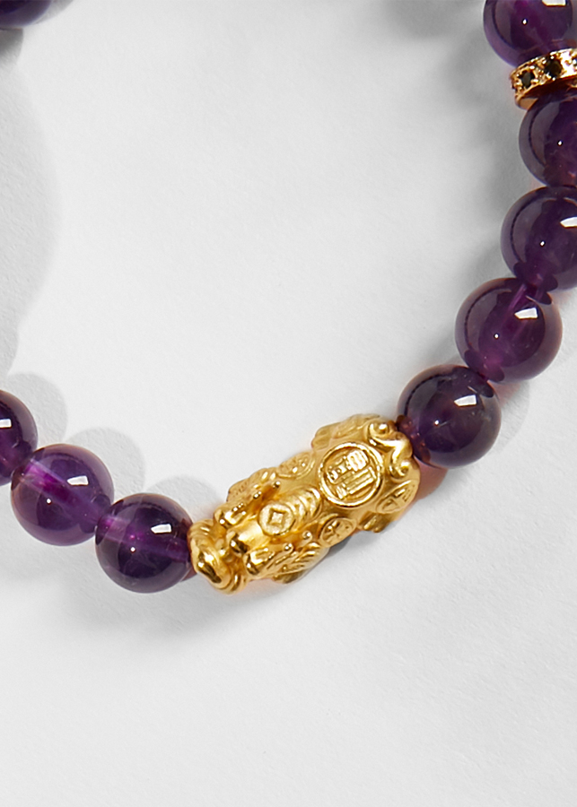 Vòng tay đá thạch anh tím charm tỳ hưu bọc vàng 24k Ngọc Quý Gemstones