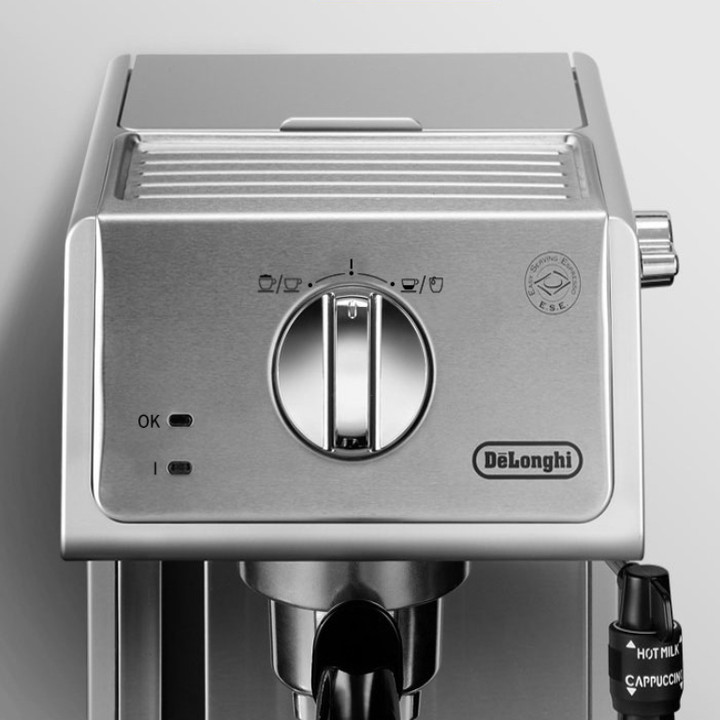 Máy pha cà phê Espresso cao cấp thương hiệu Delonghi ECP36.31 công suất 1100 W - Hàng Nhập Khẩu