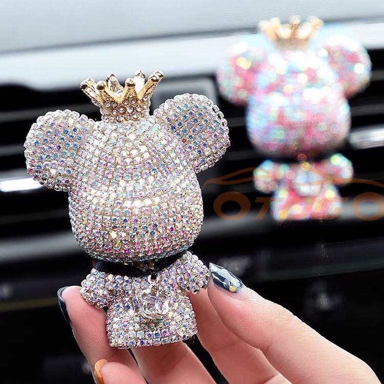 Gấu Đính Đá Kẹp Cửa Gió Điều Hòa Ô Tô Kèm Sáp Thơm