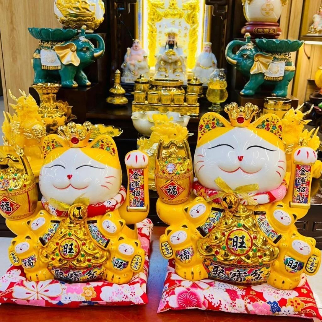 Mèo thần tài đỏ vàng phong thủy RỒNG VIỆT, chất liệu gốm sứ trang trí ban thần tài, phòng khách