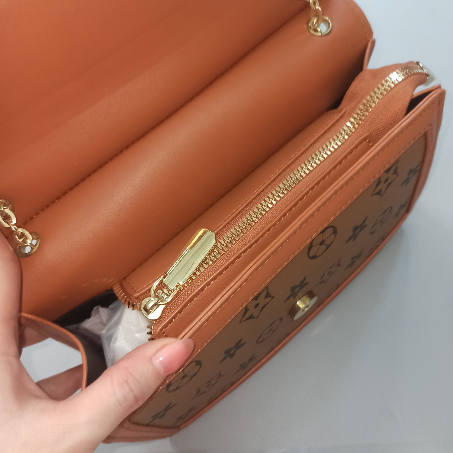 Túi xách nữ đeo vai đeo chéo màu nâu