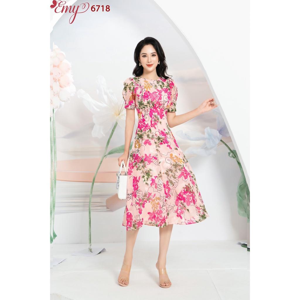 Đầm EMY EM6718 Xoè Midi Nền Hồng