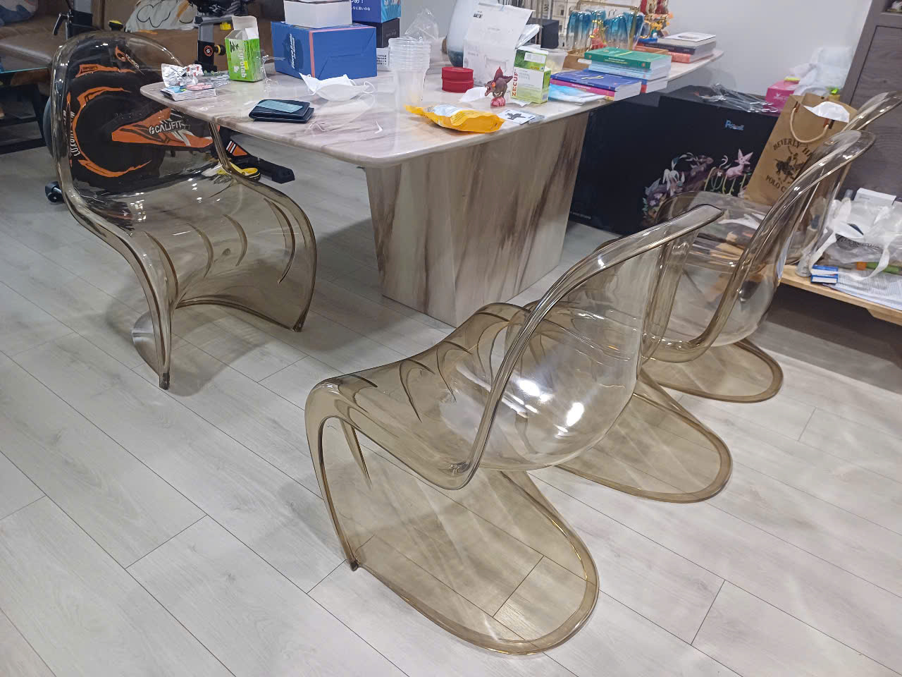 Ghế ngồi cafe trà sữa tựa lưng nhựa trong suốt chân quỳ hiện đại nhập khẩu PANTON-PC - Panton chair creative acrylic