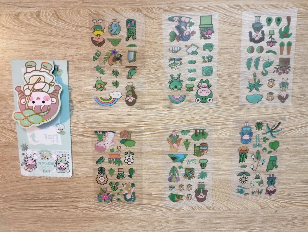 Tập sticker cô bé đáng yêu, rõ nét dùng để trang trí sổ tay, bàn học, sách vở