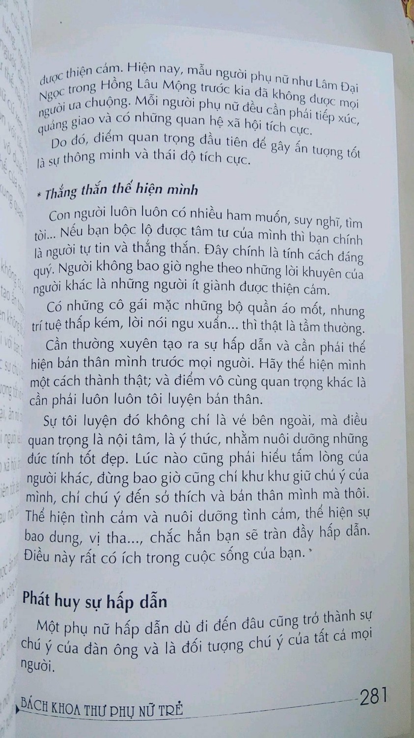 Sách - Bách Khoa Thư Phụ Nữ Trẻ