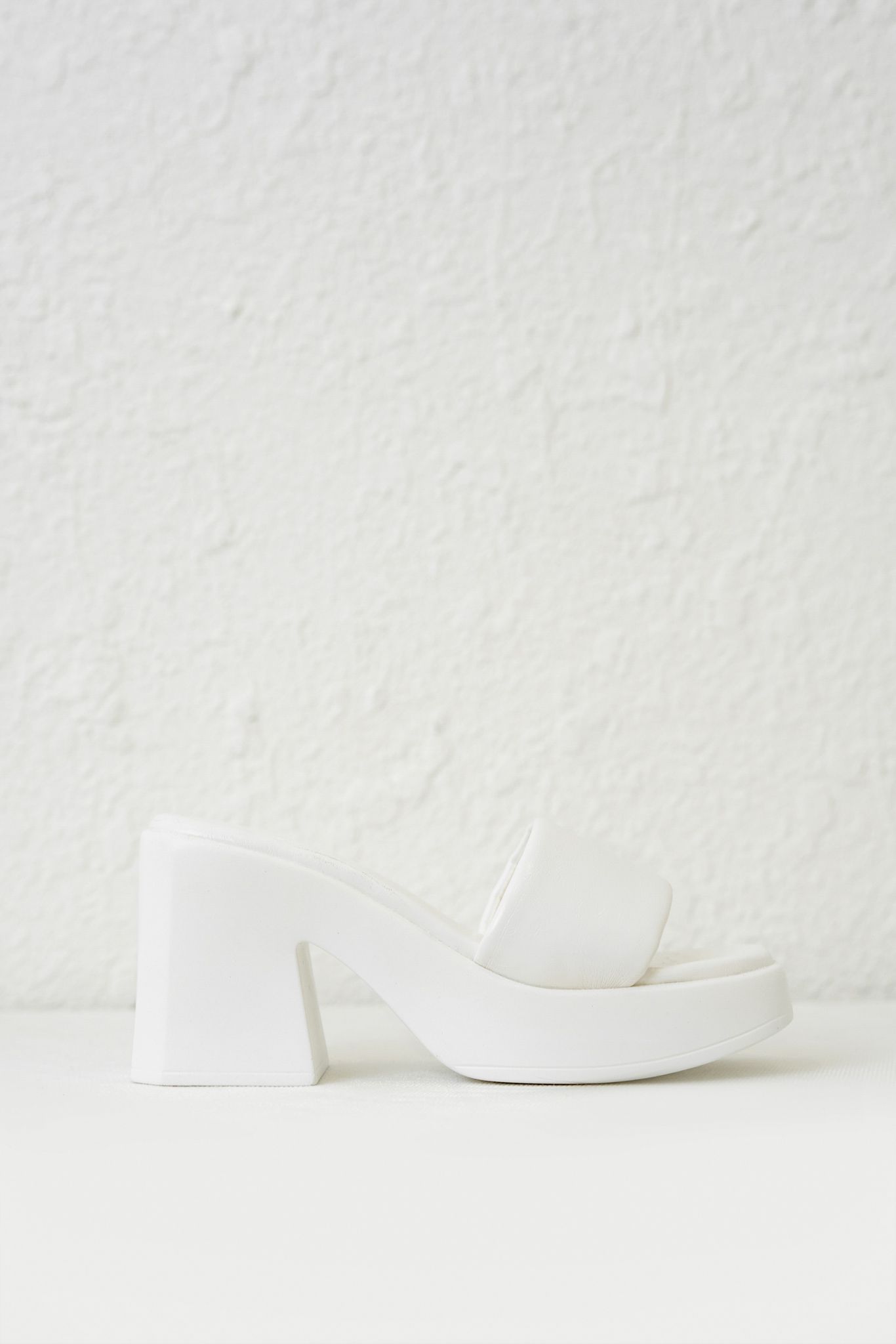 OLV - Giày Christa White Heels