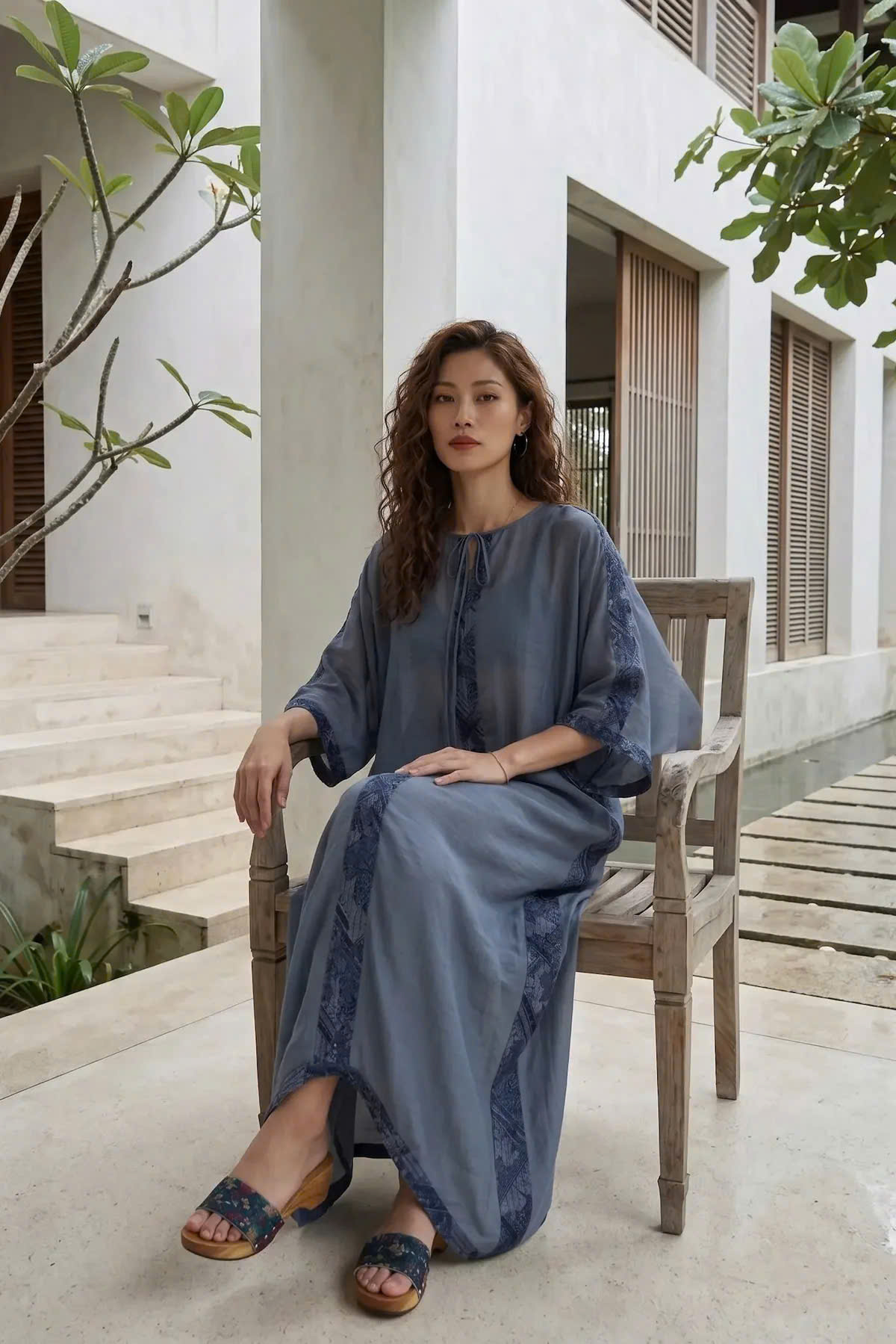 Đầm Suông Dài Kaftan Xanh Phối Hoạ Tiết Lam Vũ Dre240 thời trang Hity