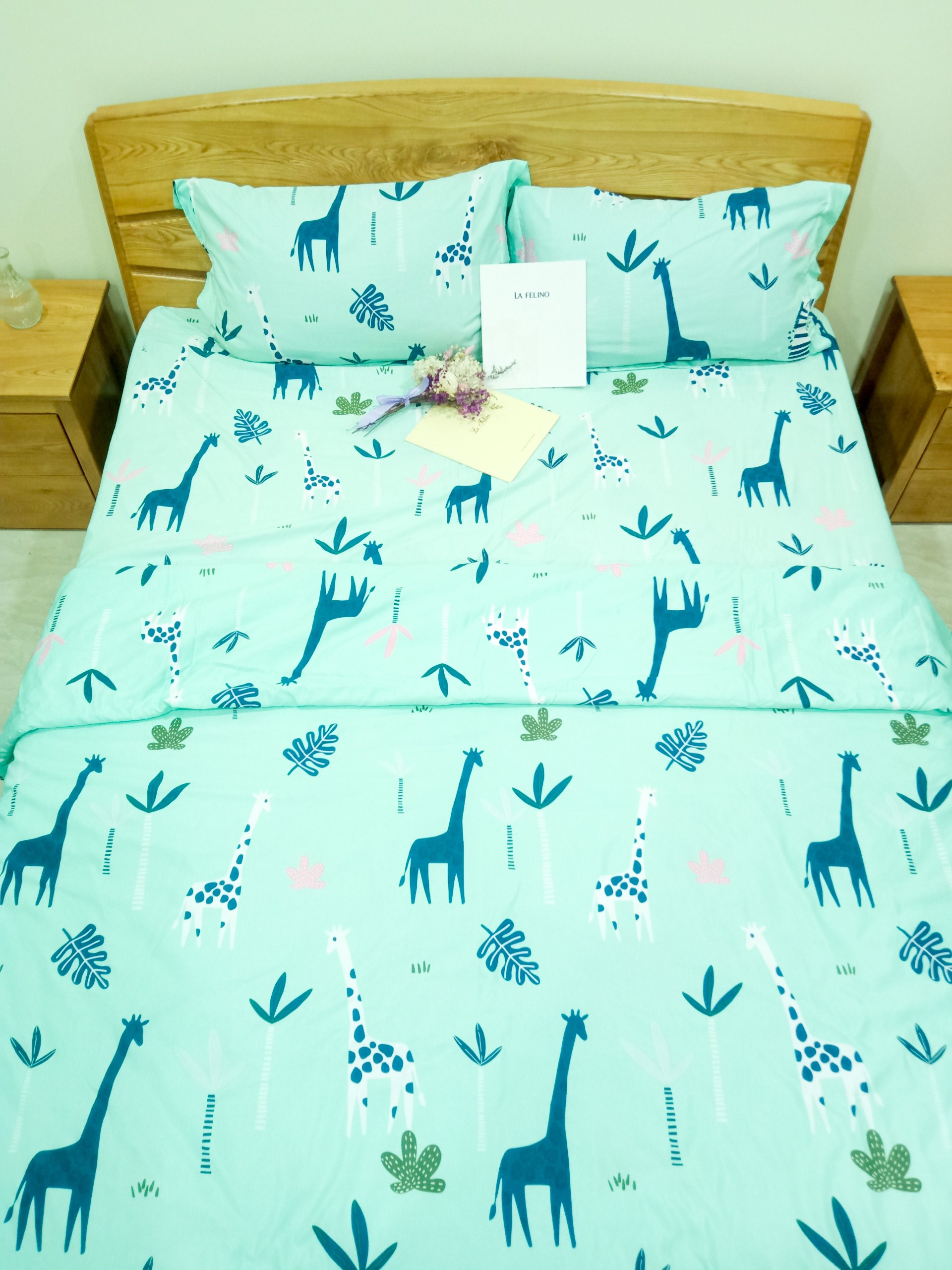 Bộ drap & chăn 1m8 Sayhome màu xanh mint