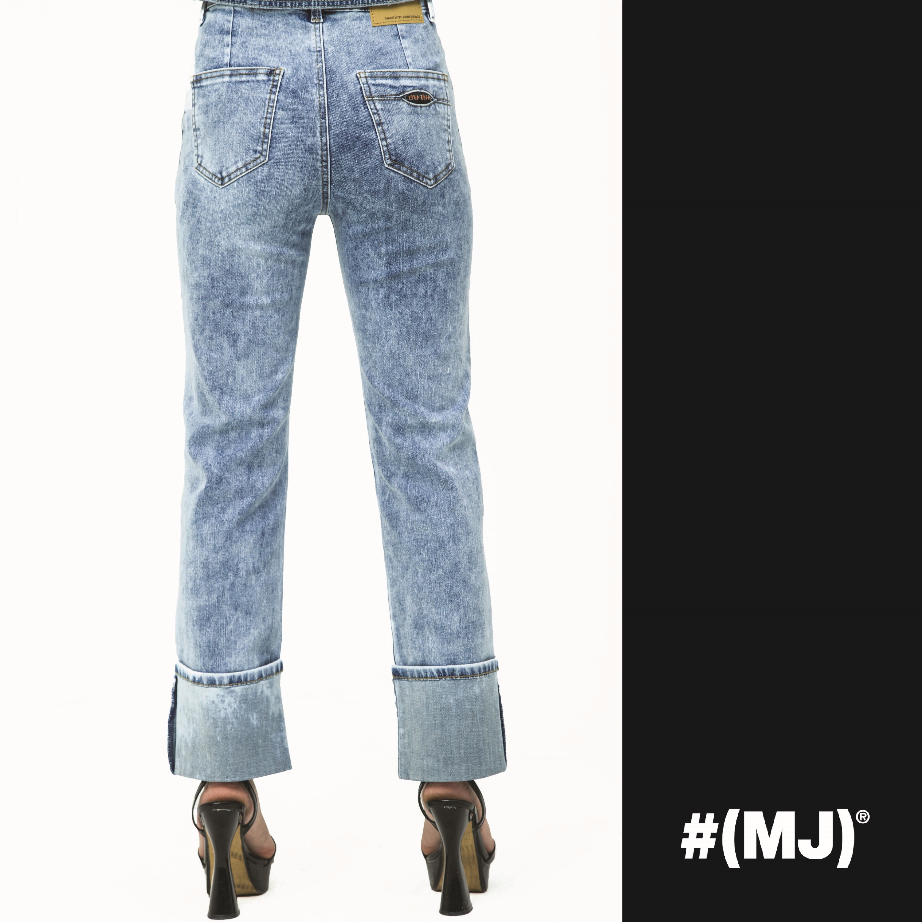 Quần jeans dài nữ thời trang ống đứng MESSI WJF0153