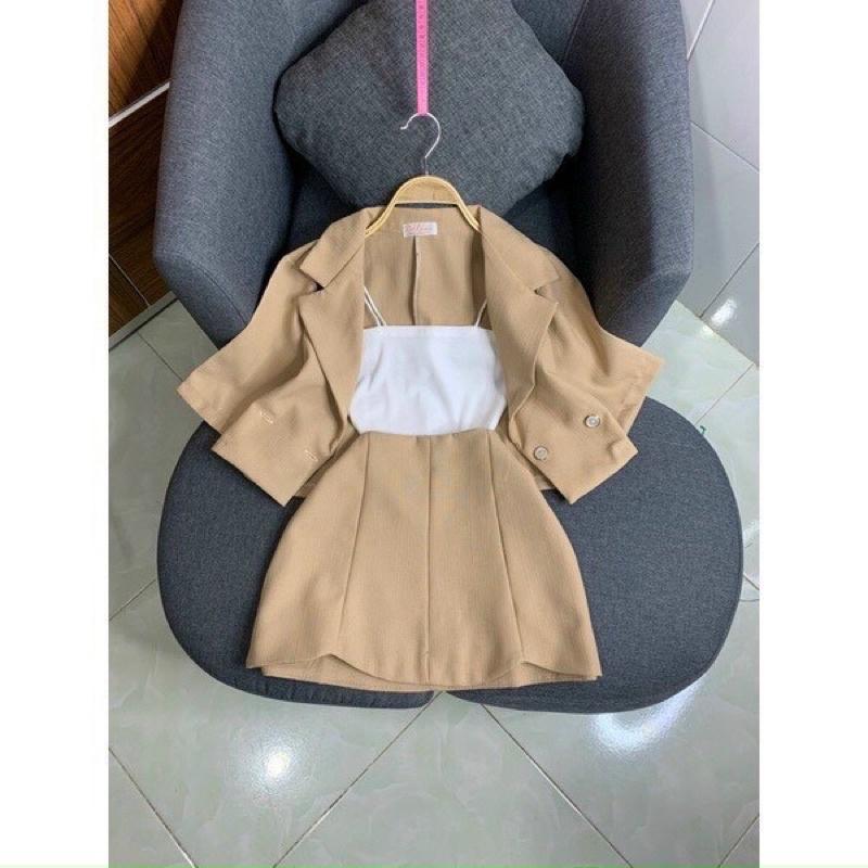Sét vest 3 món croptop chân váy kèm áo trong kiểu dáng phá cách việt