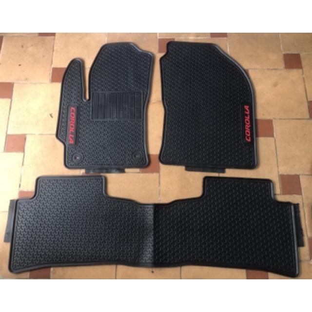Thảm trải sàn, lót sàn cao su xe Toyota Corolla Altis 2014 - 2021 - Hàng cao su đúc không mùi - Mẫu 02