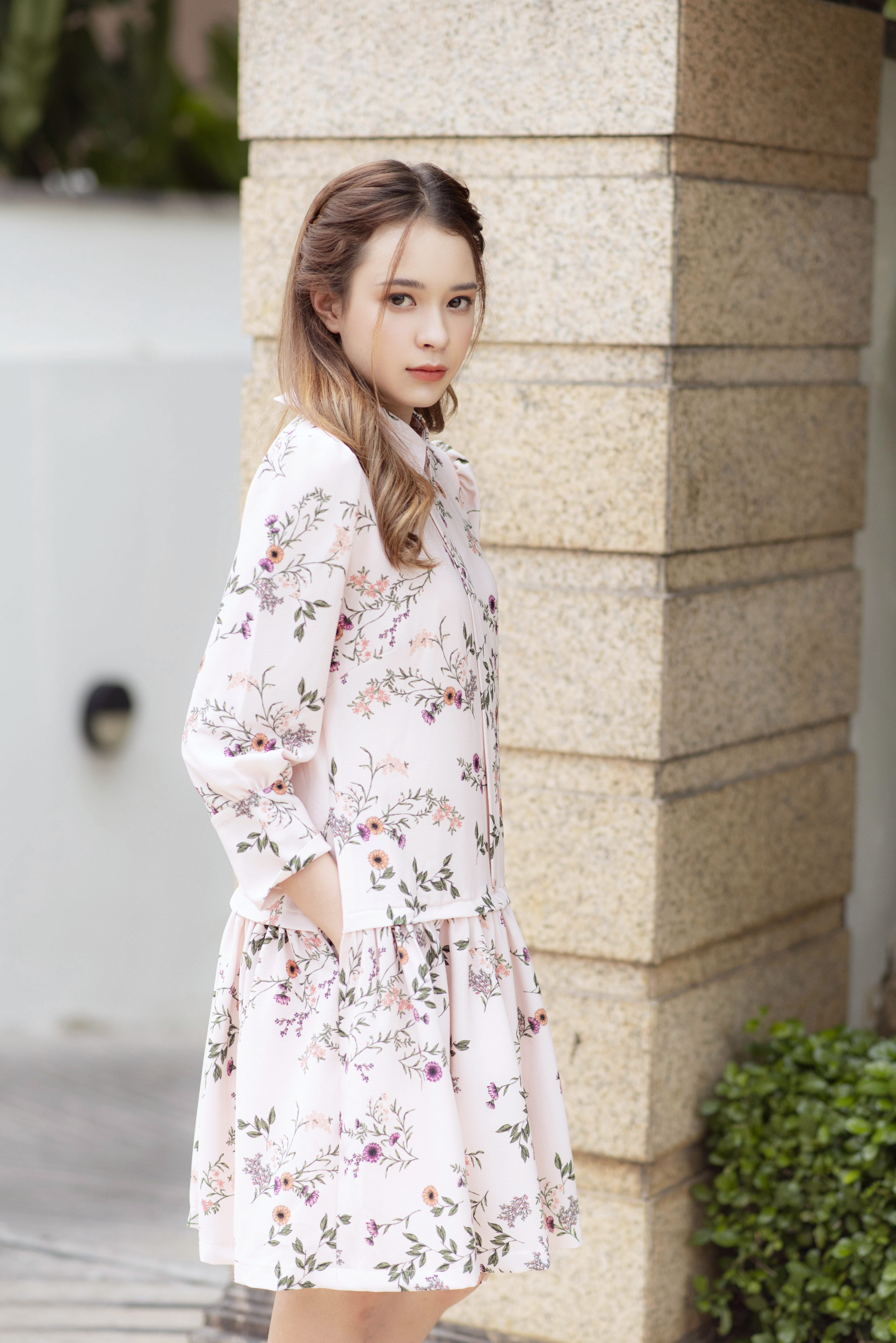 Đầm hồng bèo nhúng