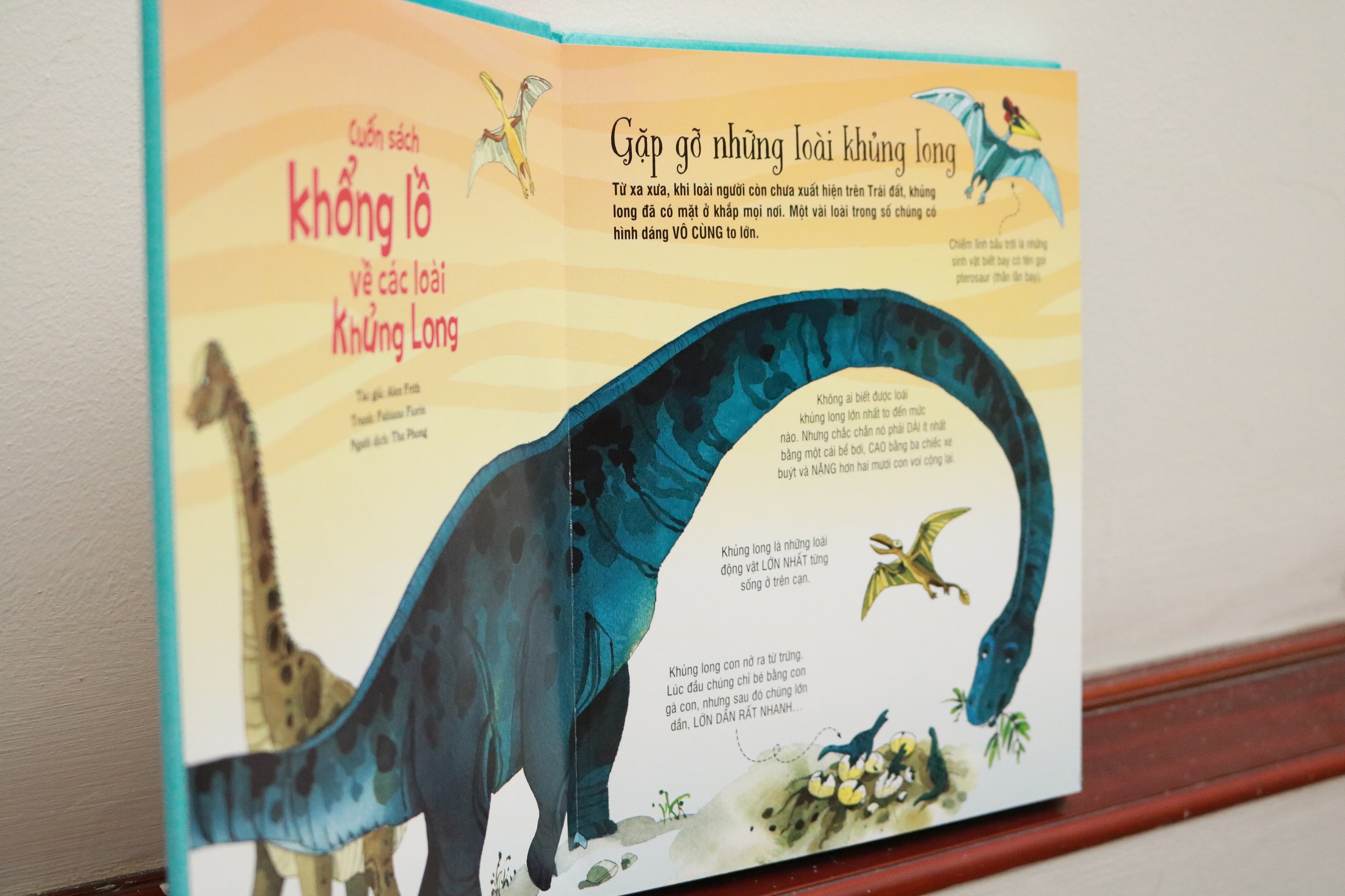 Sách Tương Tác - Big Book - Cuốn Sách Khổng Lồ Về Các Loài Khủng Long – Đinh Tị